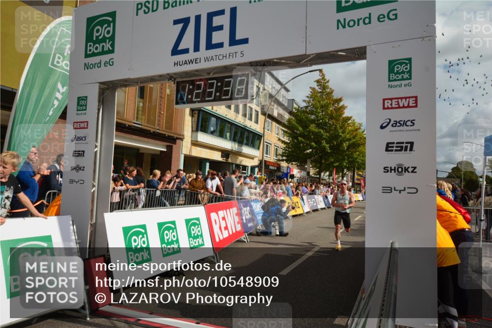 20.09.2026 - PSD Bank Halbmarathon LAZAROV Photography http://msf.ph/oto/10548909 20.09.2026 11:23:38 Ziel 1842, 4268 meine-sportfotos.de