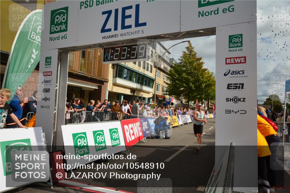 20.09.2026 - PSD Bank Halbmarathon LAZAROV Photography http://msf.ph/oto/10548910 20.09.2026 11:23:38 Ziel 1842, 4268 meine-sportfotos.de