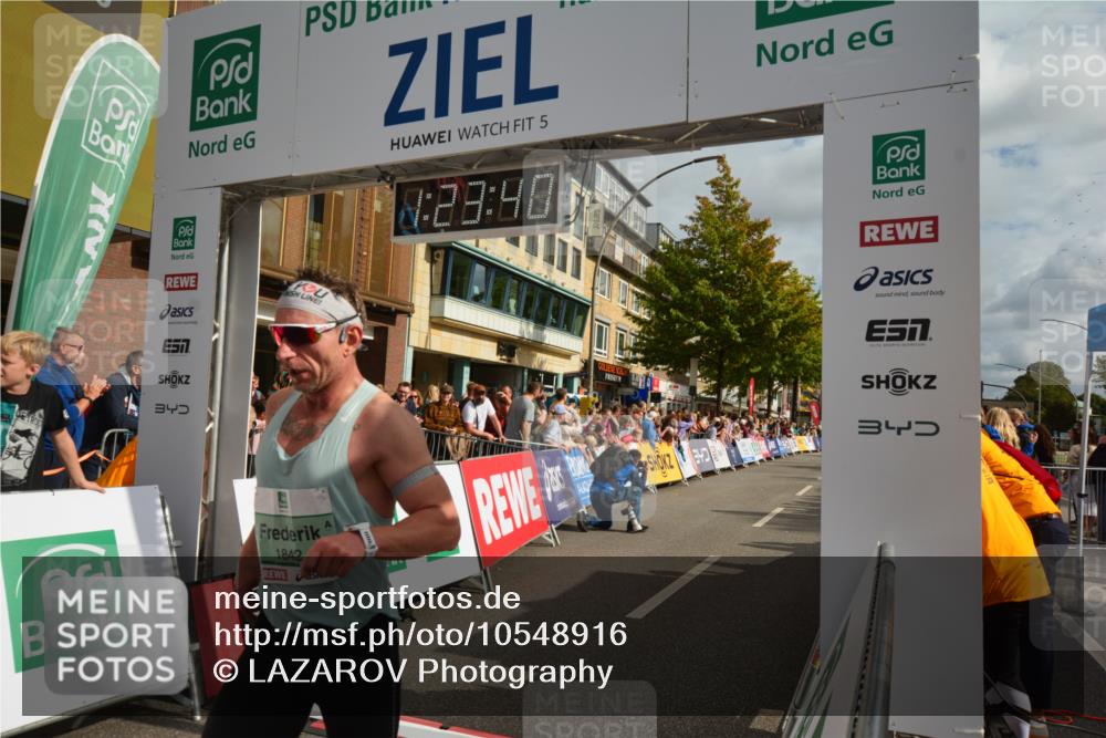 20.09.2026 - PSD Bank Halbmarathon LAZAROV Photography http://msf.ph/oto/10548916 20.09.2026 11:23:40 Ziel 1842, 4268 meine-sportfotos.de