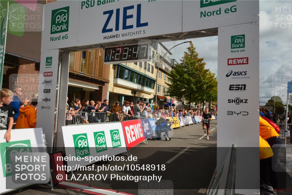 20.09.2026 - PSD Bank Halbmarathon LAZAROV Photography http://msf.ph/oto/10548918 20.09.2026 11:23:47 Ziel 1024, 1842, 3377, 4146 meine-sportfotos.de