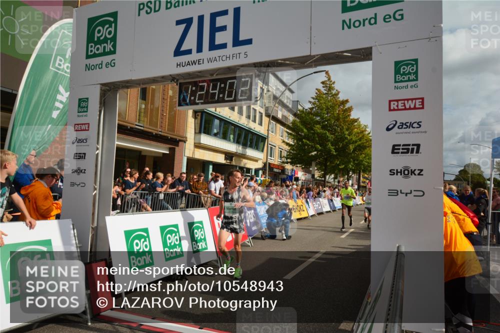 20.09.2026 - PSD Bank Halbmarathon LAZAROV Photography http://msf.ph/oto/10548943 20.09.2026 11:24:01 Ziel 1024, 2776, 2779, 4105, 4146, 4227, 4545, 4558 meine-sportfotos.de