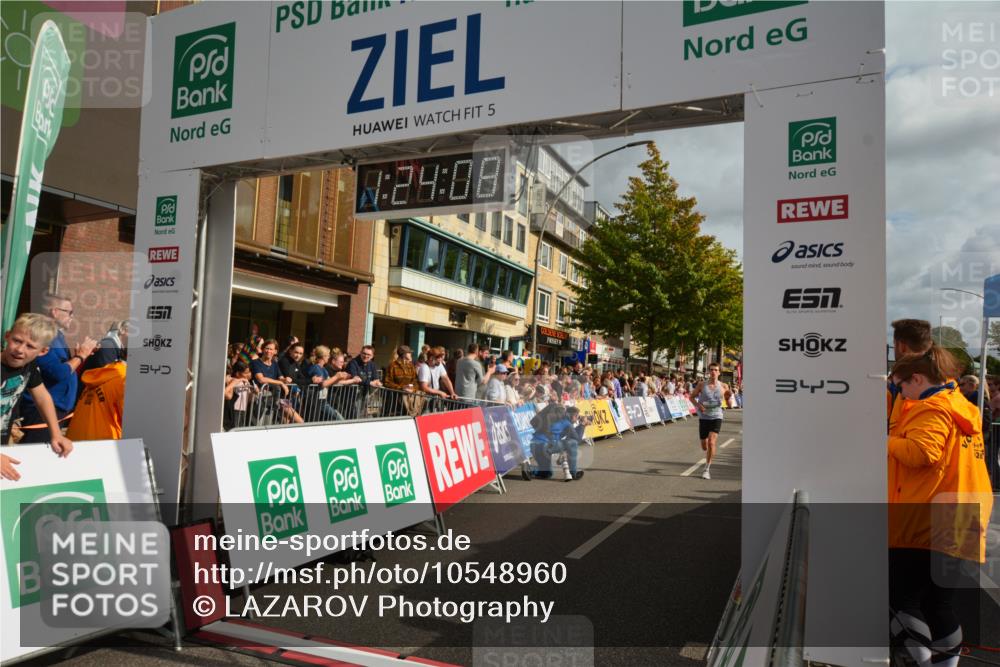20.09.2026 - PSD Bank Halbmarathon LAZAROV Photography http://msf.ph/oto/10548960 20.09.2026 11:24:07 Ziel 2776, 2779, 4105, 4176, 4545, 4558 meine-sportfotos.de