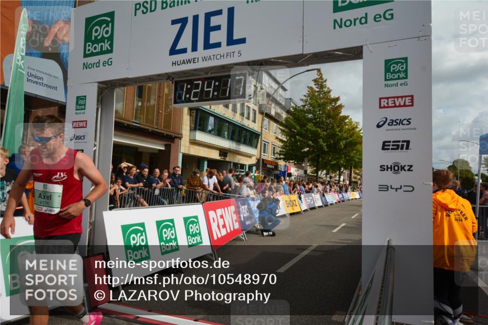 20.09.2026 - PSD Bank Halbmarathon LAZAROV Photography http://msf.ph/oto/10548970 20.09.2026 11:24:17 Ziel 2125, 2895, 3407, 4176 meine-sportfotos.de