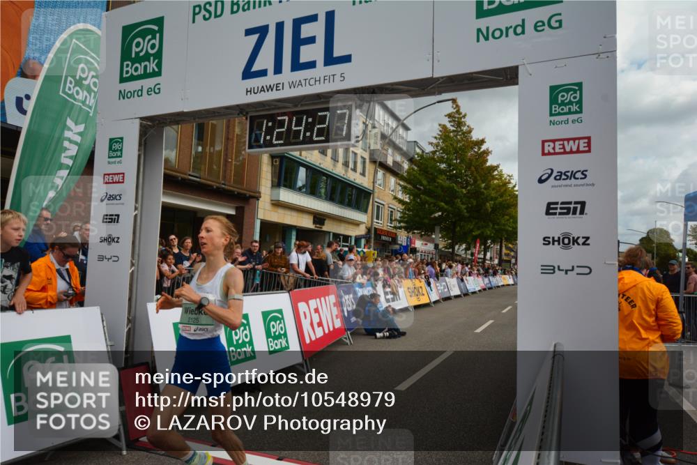 20.09.2026 - PSD Bank Halbmarathon LAZAROV Photography http://msf.ph/oto/10548979 20.09.2026 11:24:26 Ziel 2125, 2895, 3407, 3548, 4463 meine-sportfotos.de