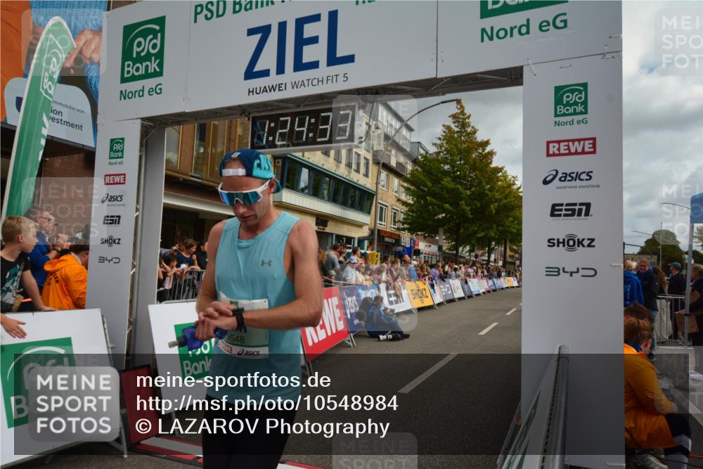 20.09.2026 - PSD Bank Halbmarathon LAZAROV Photography http://msf.ph/oto/10548984 20.09.2026 11:24:32 Ziel 1636, 2125, 2766, 3548, 4463 meine-sportfotos.de