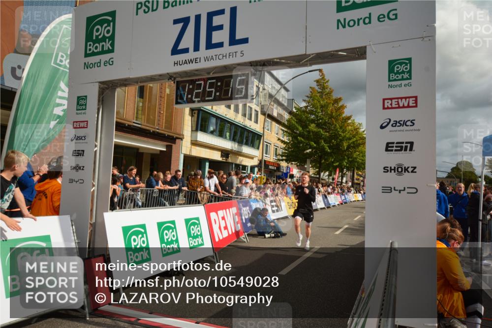 20.09.2026 - PSD Bank Halbmarathon LAZAROV Photography http://msf.ph/oto/10549028 20.09.2026 11:25:14 Ziel 2438, 4765 meine-sportfotos.de