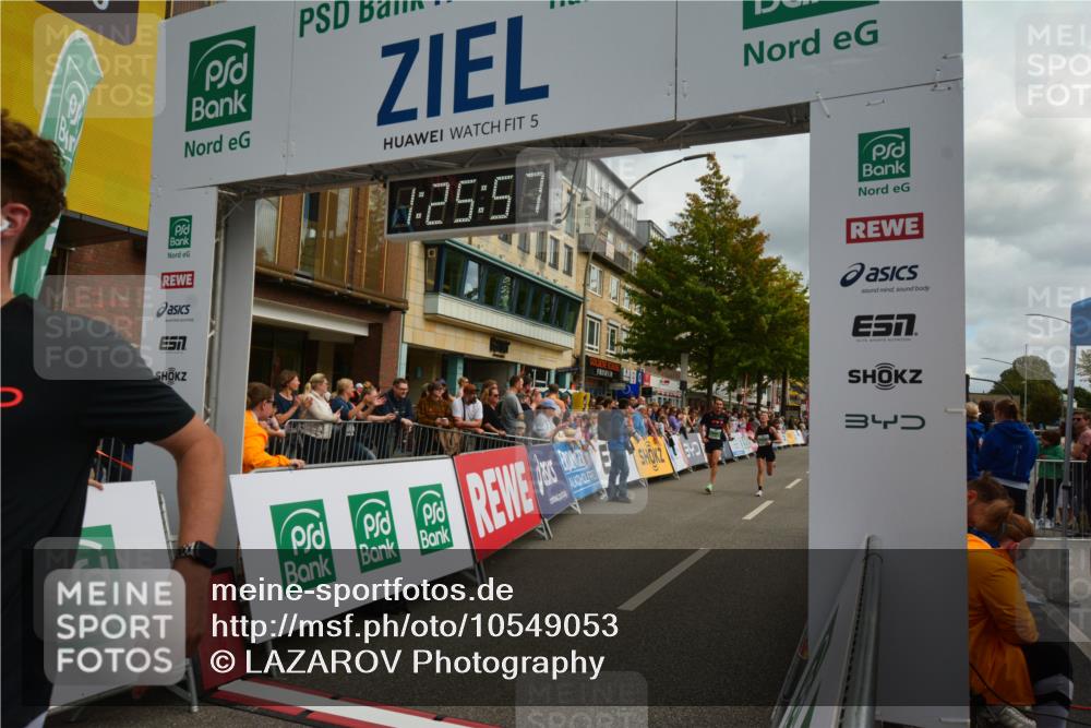 20.09.2026 - PSD Bank Halbmarathon LAZAROV Photography http://msf.ph/oto/10549053 20.09.2026 11:25:56 Ziel 2377, 2388, 4133, 4277, 4729 meine-sportfotos.de