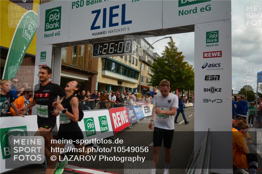 20.09.2026 - PSD Bank Halbmarathon LAZAROV Photography http://msf.ph/oto/10549056 20.09.2026 11:25:59 Ziel 2377, 2388, 4133, 4277, 4347, 4729 meine-sportfotos.de