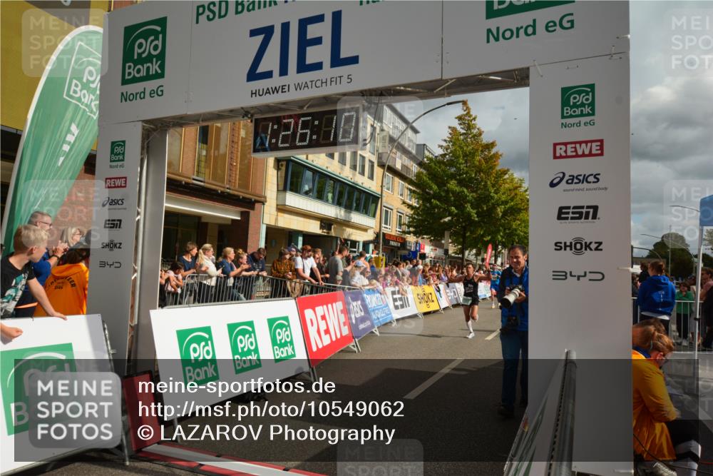 20.09.2026 - PSD Bank Halbmarathon LAZAROV Photography http://msf.ph/oto/10549062 20.09.2026 11:26:09 Ziel 2333, 4347, 4518 meine-sportfotos.de