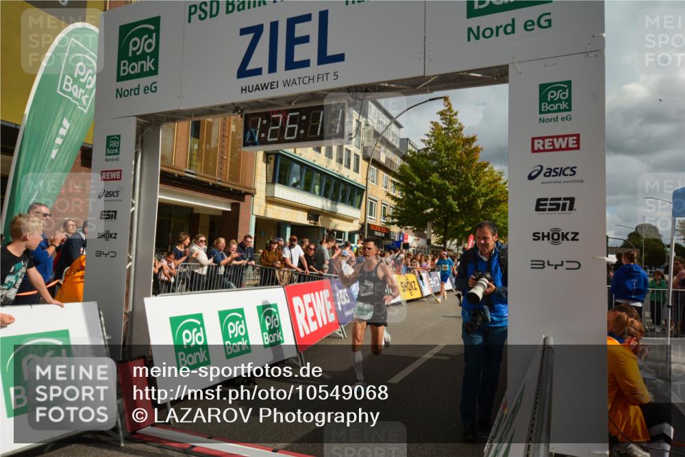 20.09.2026 - PSD Bank Halbmarathon LAZAROV Photography http://msf.ph/oto/10549068 20.09.2026 11:26:10 Ziel 2333, 3710, 4347, 4518 meine-sportfotos.de