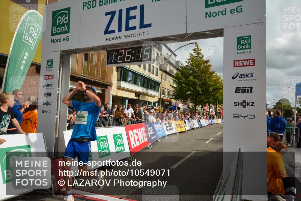 20.09.2026 - PSD Bank Halbmarathon LAZAROV Photography http://msf.ph/oto/10549071 20.09.2026 11:26:15 Ziel 2333, 2603, 2620, 3710, 4174, 4347, 4518 meine-sportfotos.de