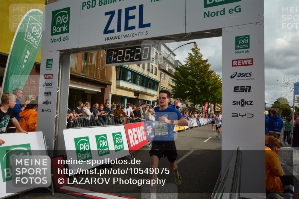 20.09.2026 - PSD Bank Halbmarathon LAZAROV Photography http://msf.ph/oto/10549075 20.09.2026 11:26:19 Ziel 1518, 2333, 2603, 2620, 3710, 4174, 4518 meine-sportfotos.de