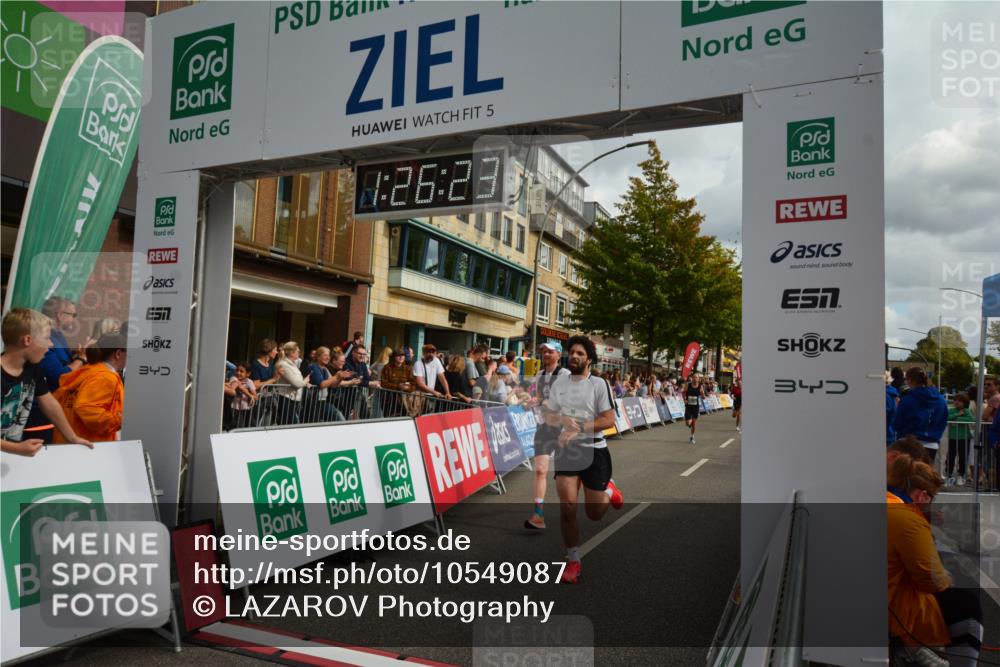 20.09.2026 - PSD Bank Halbmarathon LAZAROV Photography http://msf.ph/oto/10549087 20.09.2026 11:26:22 Ziel 1518, 2603, 2620, 3710, 4174, 4518 meine-sportfotos.de