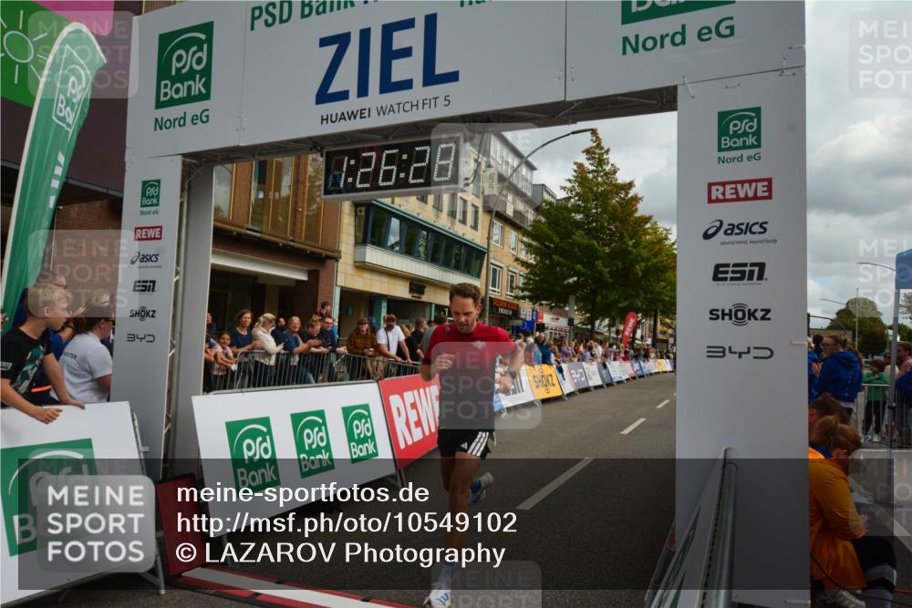 20.09.2026 - PSD Bank Halbmarathon LAZAROV Photography http://msf.ph/oto/10549102 20.09.2026 11:26:27 Ziel 1518, 2603, 2620, 3081, 3710, 4174, 4373, 4396 meine-sportfotos.de