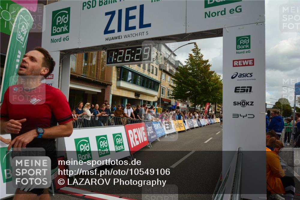 20.09.2026 - PSD Bank Halbmarathon LAZAROV Photography http://msf.ph/oto/10549106 20.09.2026 11:26:28 Ziel 1518, 2603, 2620, 3081, 3710, 4174, 4373, 4396 meine-sportfotos.de