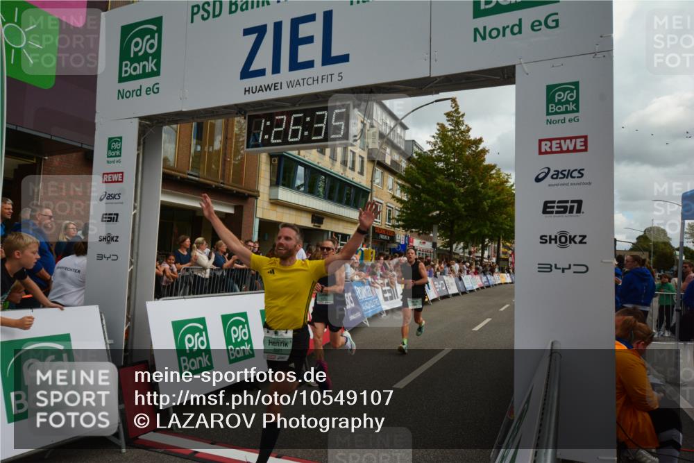 20.09.2026 - PSD Bank Halbmarathon LAZAROV Photography http://msf.ph/oto/10549107 20.09.2026 11:26:34 Ziel 1518, 1950, 3081, 3998, 4373, 4396 meine-sportfotos.de