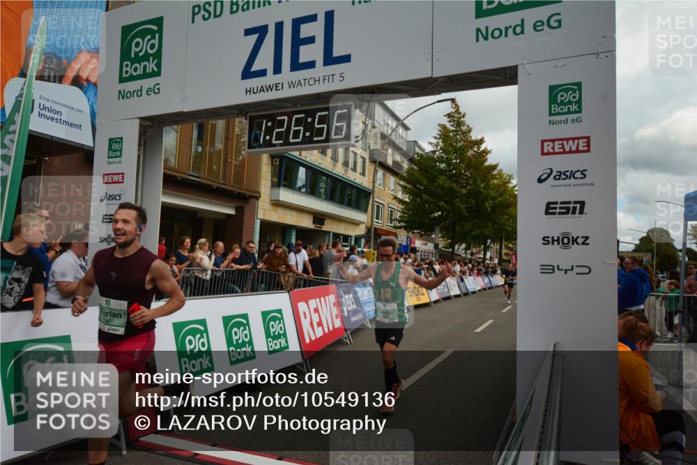 20.09.2026 - PSD Bank Halbmarathon LAZAROV Photography http://msf.ph/oto/10549136 20.09.2026 11:26:56 Ziel 1287, 1574, 2292, 2346, 2845, 4056, 4553 meine-sportfotos.de
