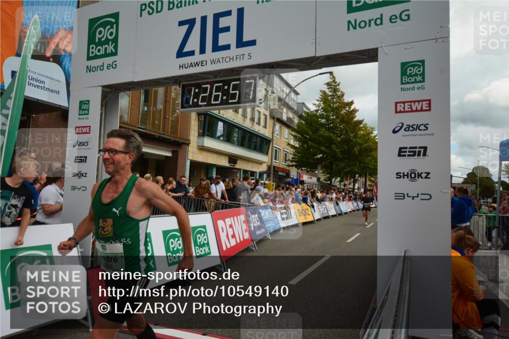 20.09.2026 - PSD Bank Halbmarathon LAZAROV Photography http://msf.ph/oto/10549140 20.09.2026 11:26:56 Ziel 1287, 1574, 2292, 2346, 2845, 4056, 4553 meine-sportfotos.de
