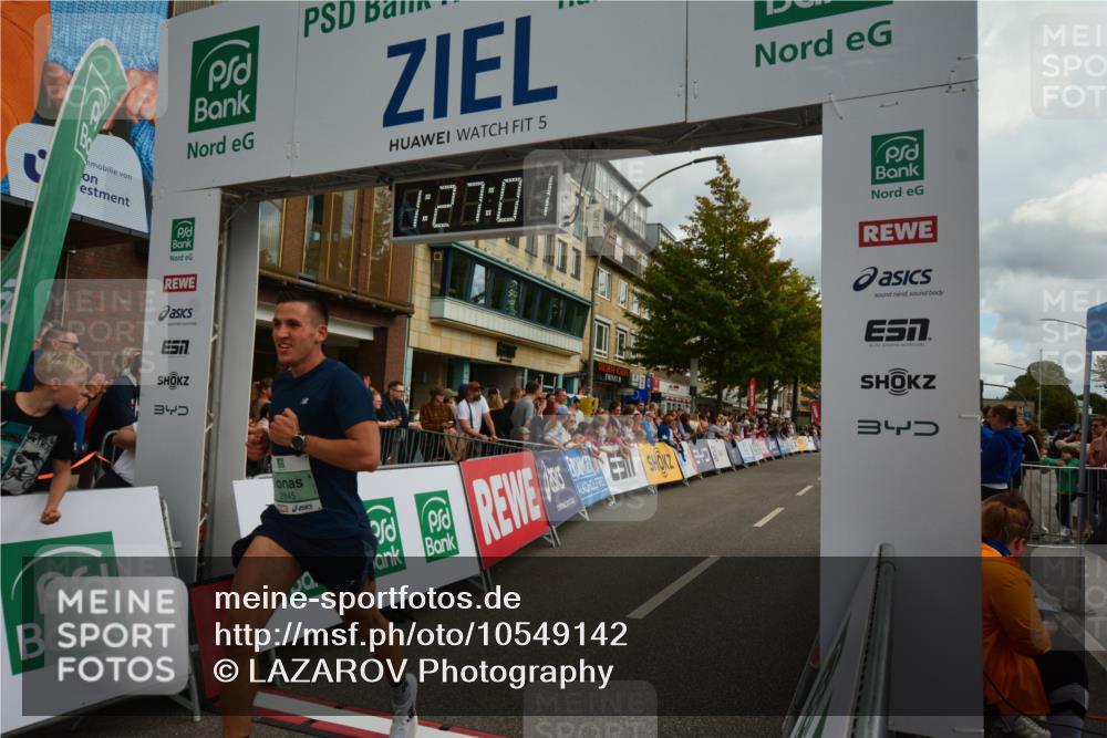 20.09.2026 - PSD Bank Halbmarathon LAZAROV Photography http://msf.ph/oto/10549142 20.09.2026 11:27:00 Ziel 1287, 1574, 2346, 2845, 3870, 4056, 4553 meine-sportfotos.de