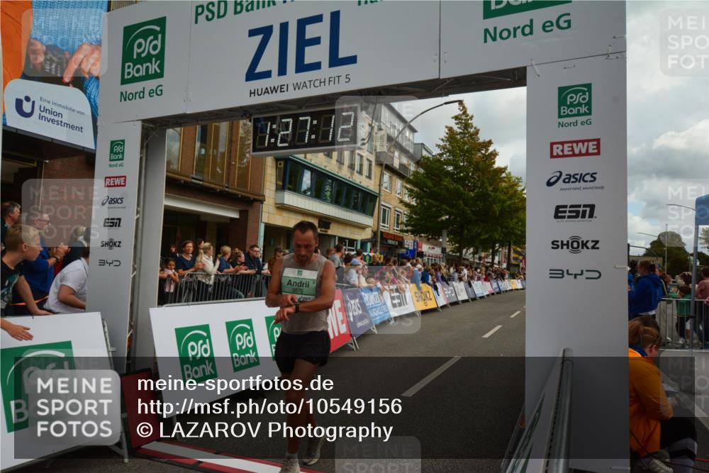 20.09.2026 - PSD Bank Halbmarathon LAZAROV Photography http://msf.ph/oto/10549156 20.09.2026 11:27:12 Ziel 1314, 1574, 2813, 3870, 4553 meine-sportfotos.de