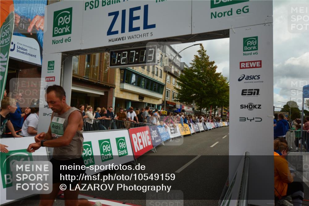 20.09.2026 - PSD Bank Halbmarathon LAZAROV Photography http://msf.ph/oto/10549159 20.09.2026 11:27:12 Ziel 1314, 1574, 2813, 3870, 4553 meine-sportfotos.de