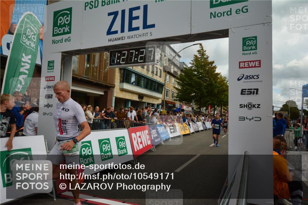 20.09.2026 - PSD Bank Halbmarathon LAZAROV Photography http://msf.ph/oto/10549171 20.09.2026 11:27:26 Ziel 1078, 2096, 2813, 2880, 4100, 4496, 4648 meine-sportfotos.de