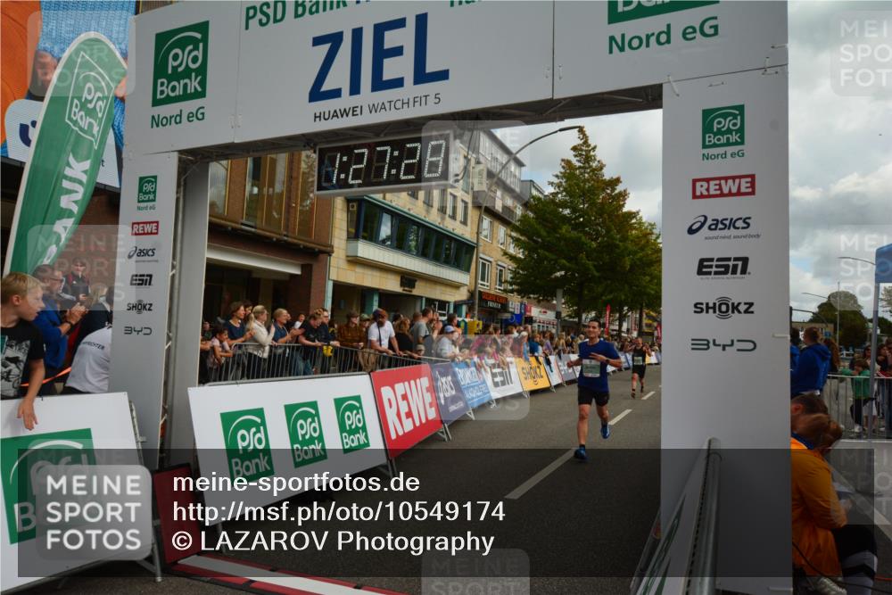 20.09.2026 - PSD Bank Halbmarathon LAZAROV Photography http://msf.ph/oto/10549174 20.09.2026 11:27:27 Ziel 1078, 2096, 2880, 4100, 4496, 4648 meine-sportfotos.de