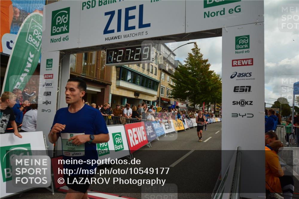 20.09.2026 - PSD Bank Halbmarathon LAZAROV Photography http://msf.ph/oto/10549177 20.09.2026 11:27:29 Ziel 1078, 2096, 2880, 4100, 4496, 4648 meine-sportfotos.de