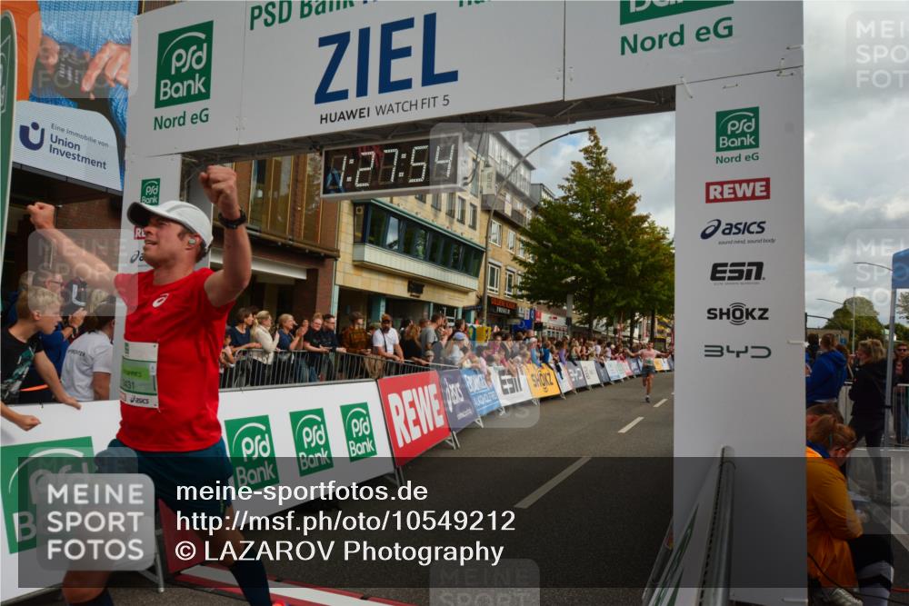20.09.2026 - PSD Bank Halbmarathon LAZAROV Photography http://msf.ph/oto/10549212 20.09.2026 11:27:54 Ziel 1399, 1606, 2544, 3068, 3431, 4462, 4795 meine-sportfotos.de
