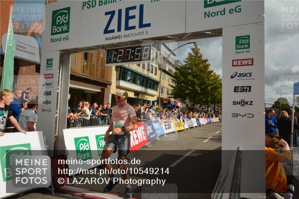 20.09.2026 - PSD Bank Halbmarathon LAZAROV Photography http://msf.ph/oto/10549214 20.09.2026 11:27:57 Ziel 1399, 1606, 2544, 3068, 3431, 4462, 4795 meine-sportfotos.de