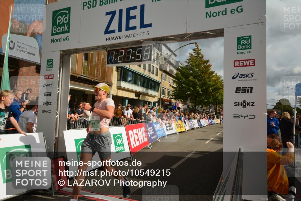 20.09.2026 - PSD Bank Halbmarathon LAZAROV Photography http://msf.ph/oto/10549215 20.09.2026 11:27:58 Ziel 1399, 1606, 3068, 3207, 3431, 4462, 4795 meine-sportfotos.de