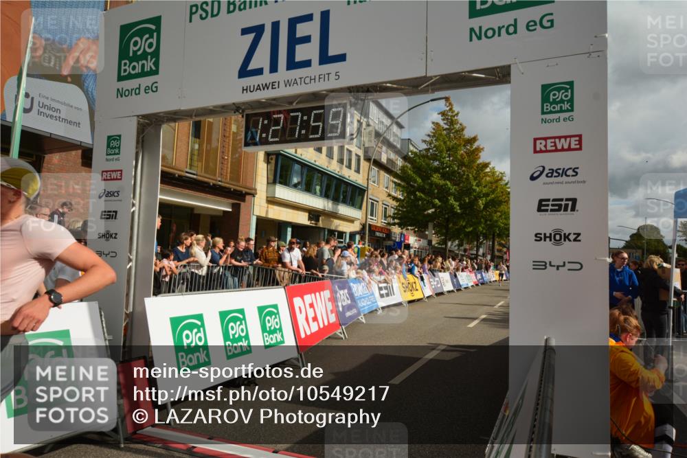 20.09.2026 - PSD Bank Halbmarathon LAZAROV Photography http://msf.ph/oto/10549217 20.09.2026 11:27:58 Ziel 1399, 1606, 3068, 3207, 3431, 4462, 4795 meine-sportfotos.de