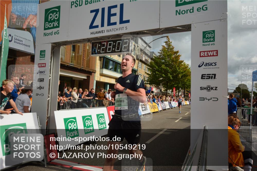 20.09.2026 - PSD Bank Halbmarathon LAZAROV Photography http://msf.ph/oto/10549219 20.09.2026 11:28:02 Ziel 1399, 1606, 1679, 2484, 3068, 3207, 4462, 4795 meine-sportfotos.de