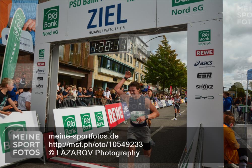 20.09.2026 - PSD Bank Halbmarathon LAZAROV Photography http://msf.ph/oto/10549233 20.09.2026 11:28:10 Ziel 1096, 1399, 1679, 2484, 3068, 3207, 3362, 4795 meine-sportfotos.de