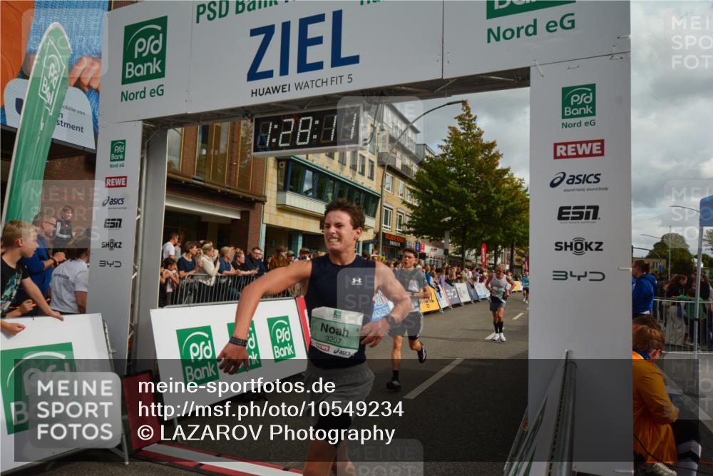 20.09.2026 - PSD Bank Halbmarathon LAZAROV Photography http://msf.ph/oto/10549234 20.09.2026 11:28:10 Ziel 1096, 1399, 1679, 2484, 3068, 3207, 3362, 4795 meine-sportfotos.de