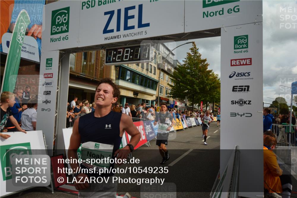 20.09.2026 - PSD Bank Halbmarathon LAZAROV Photography http://msf.ph/oto/10549235 20.09.2026 11:28:11 Ziel 1096, 1399, 1679, 2484, 3068, 3207, 3362, 4795 meine-sportfotos.de