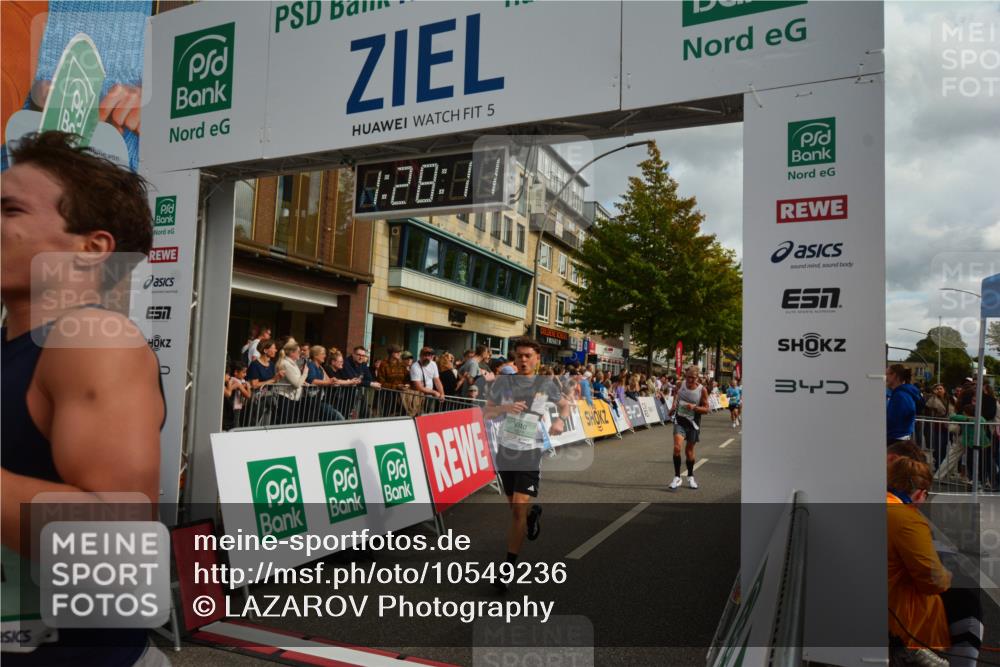 20.09.2026 - PSD Bank Halbmarathon LAZAROV Photography http://msf.ph/oto/10549236 20.09.2026 11:28:11 Ziel 1096, 1399, 1679, 2484, 3068, 3207, 3362, 4795 meine-sportfotos.de