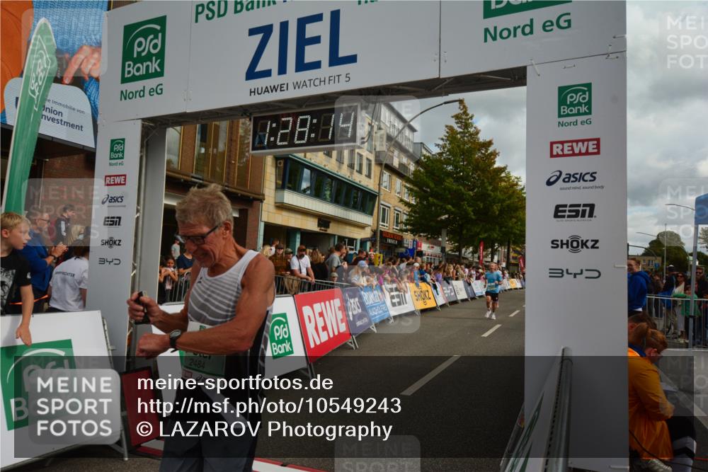 20.09.2026 - PSD Bank Halbmarathon LAZAROV Photography http://msf.ph/oto/10549243 20.09.2026 11:28:13 Ziel 1096, 1679, 2484, 3207, 3362 meine-sportfotos.de