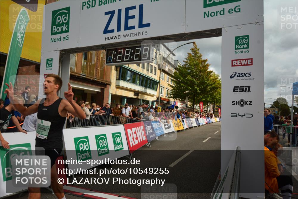 20.09.2026 - PSD Bank Halbmarathon LAZAROV Photography http://msf.ph/oto/10549255 20.09.2026 11:28:28 Ziel 2645, 3077 meine-sportfotos.de