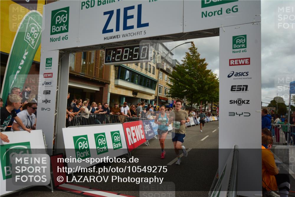 20.09.2026 - PSD Bank Halbmarathon LAZAROV Photography http://msf.ph/oto/10549275 20.09.2026 11:28:50 Ziel 1333, 1506, 2372, 2490, 3665, 4325 meine-sportfotos.de
