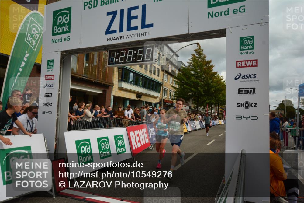 20.09.2026 - PSD Bank Halbmarathon LAZAROV Photography http://msf.ph/oto/10549276 20.09.2026 11:28:50 Ziel 1333, 1506, 2372, 2490, 3665, 4325 meine-sportfotos.de