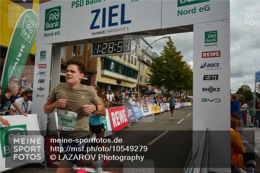 20.09.2026 - PSD Bank Halbmarathon LAZAROV Photography http://msf.ph/oto/10549279 20.09.2026 11:28:51 Ziel 1057, 1333, 1506, 2372, 2490, 3665, 4325 meine-sportfotos.de