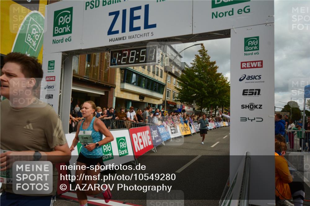 20.09.2026 - PSD Bank Halbmarathon LAZAROV Photography http://msf.ph/oto/10549280 20.09.2026 11:28:51 Ziel 1057, 1333, 1506, 2372, 2490, 3665, 4325 meine-sportfotos.de