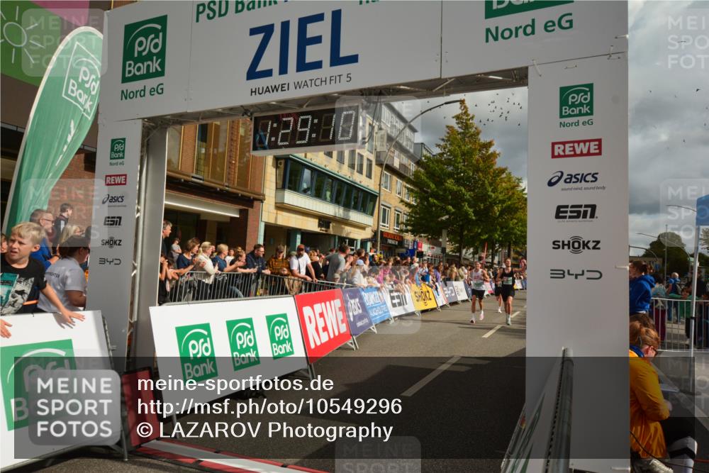 20.09.2026 - PSD Bank Halbmarathon LAZAROV Photography http://msf.ph/oto/10549296 20.09.2026 11:29:10 Ziel 1548, 1572, 2404, 2446, 2459, 2975, 4348 meine-sportfotos.de