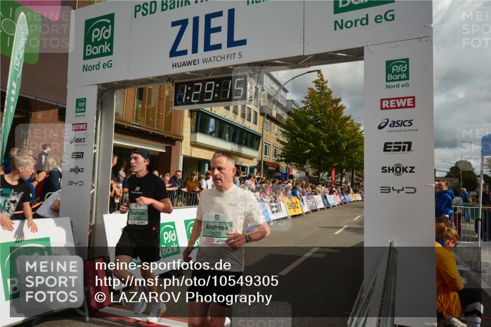 20.09.2026 - PSD Bank Halbmarathon LAZAROV Photography http://msf.ph/oto/10549305 20.09.2026 11:29:14 Ziel 1548, 1572, 2404, 2446, 2459, 2975, 4348 meine-sportfotos.de