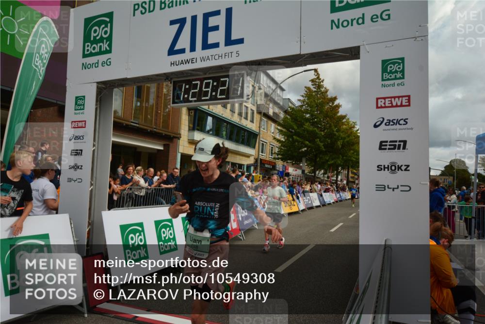 20.09.2026 - PSD Bank Halbmarathon LAZAROV Photography http://msf.ph/oto/10549308 20.09.2026 11:29:21 Ziel 1422, 1548, 2401, 2472, 3519, 3729, 4348, 4459 meine-sportfotos.de