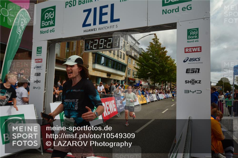 20.09.2026 - PSD Bank Halbmarathon LAZAROV Photography http://msf.ph/oto/10549309 20.09.2026 11:29:21 Ziel 1422, 1548, 2401, 2472, 3519, 3729, 4348, 4459 meine-sportfotos.de