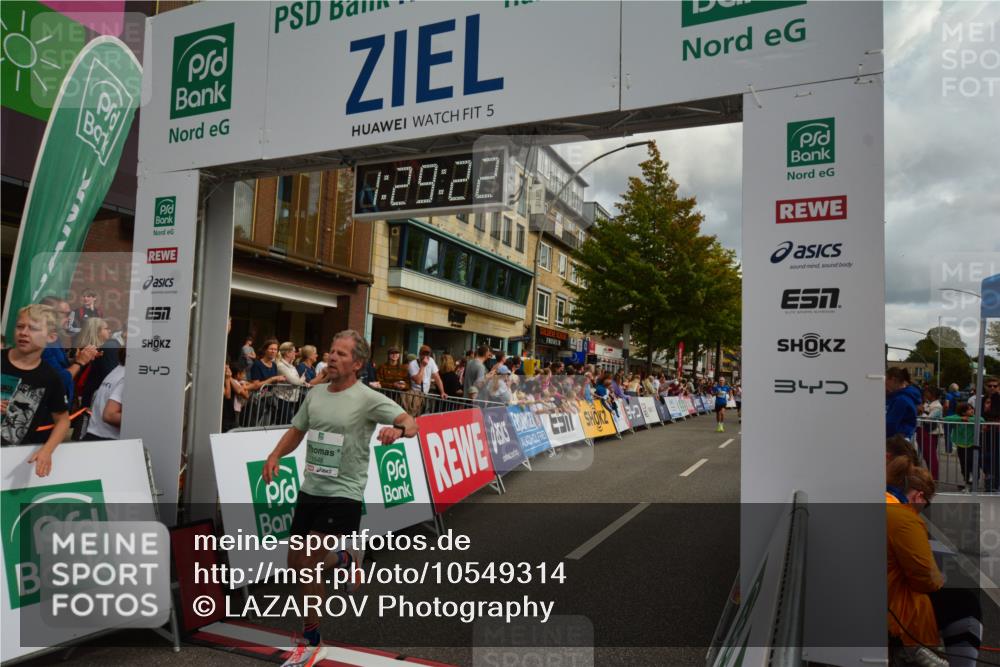 20.09.2026 - PSD Bank Halbmarathon LAZAROV Photography http://msf.ph/oto/10549314 20.09.2026 11:29:22 Ziel 1422, 1548, 2401, 2472, 3519, 3729, 4348, 4459 meine-sportfotos.de
