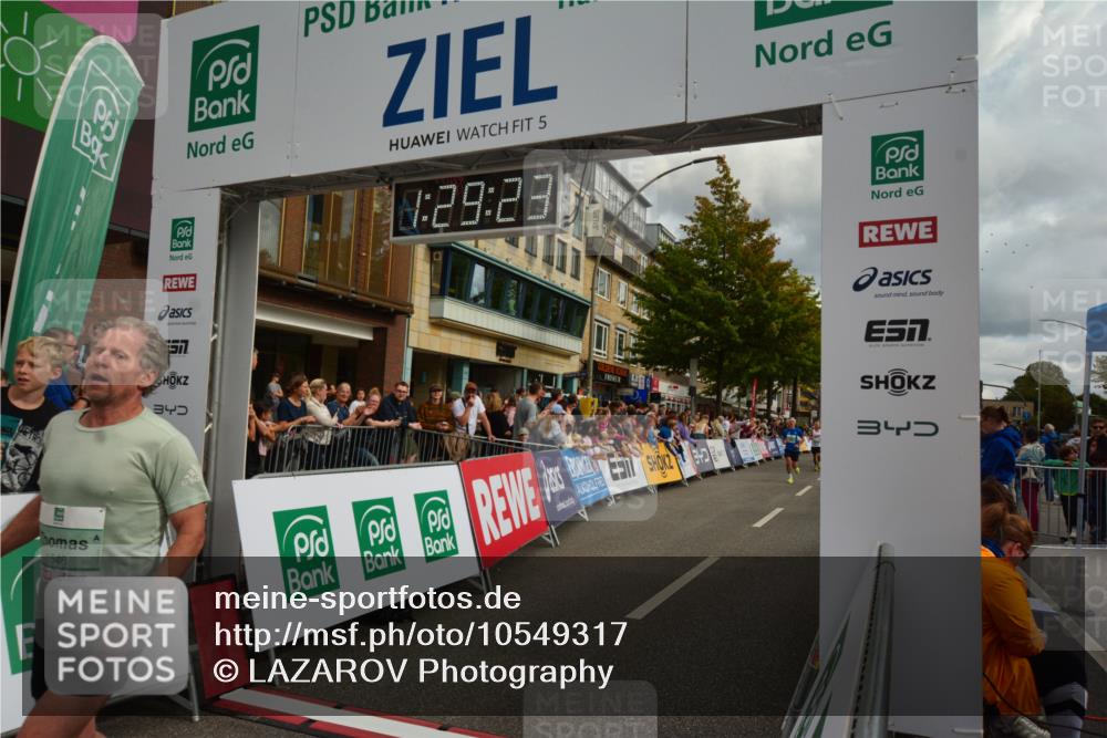 20.09.2026 - PSD Bank Halbmarathon LAZAROV Photography http://msf.ph/oto/10549317 20.09.2026 11:29:22 Ziel 1422, 1548, 2401, 2472, 3519, 3729, 4348, 4459 meine-sportfotos.de