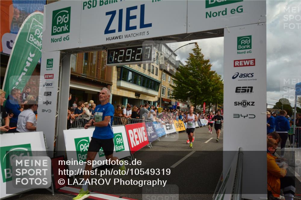 20.09.2026 - PSD Bank Halbmarathon LAZAROV Photography http://msf.ph/oto/10549319 20.09.2026 11:29:27 Ziel 1413, 1422, 1548, 2181, 2401, 2472, 3138, 3420, 3519, 3699, 3707, 3729, 4459 meine-sportfotos.de